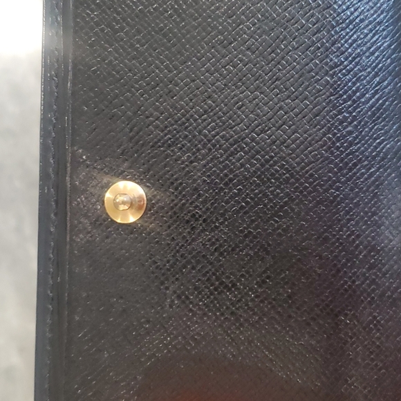 Men's Louis Vuitton Wallet - Picture 13 of 17